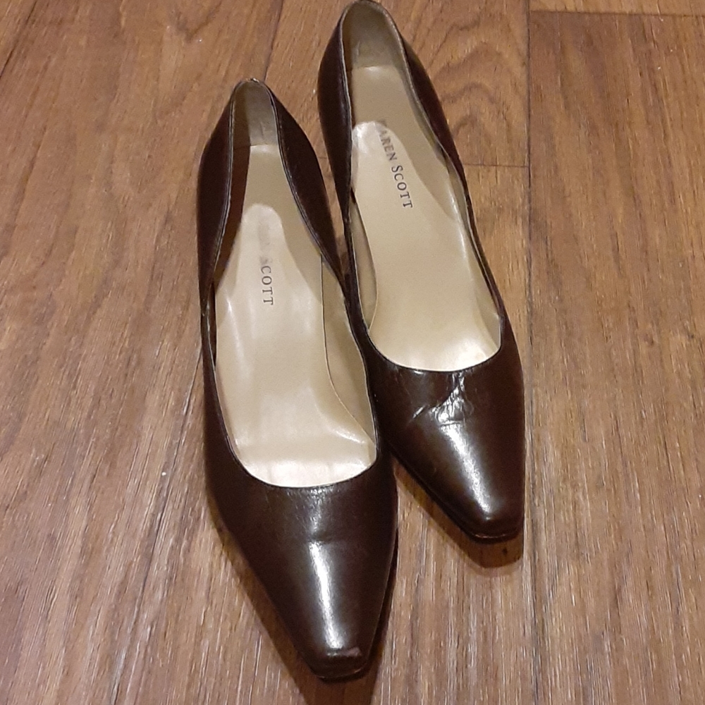 KAREN SCOTT heels